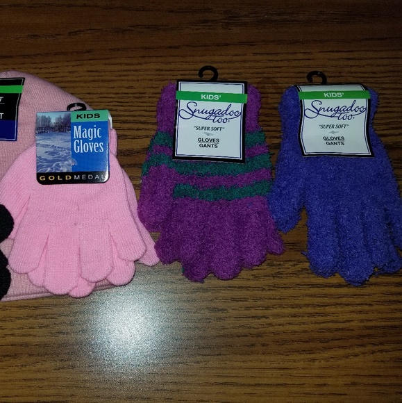 NEW Kids Hat & Gloves - Picture 3 of 3